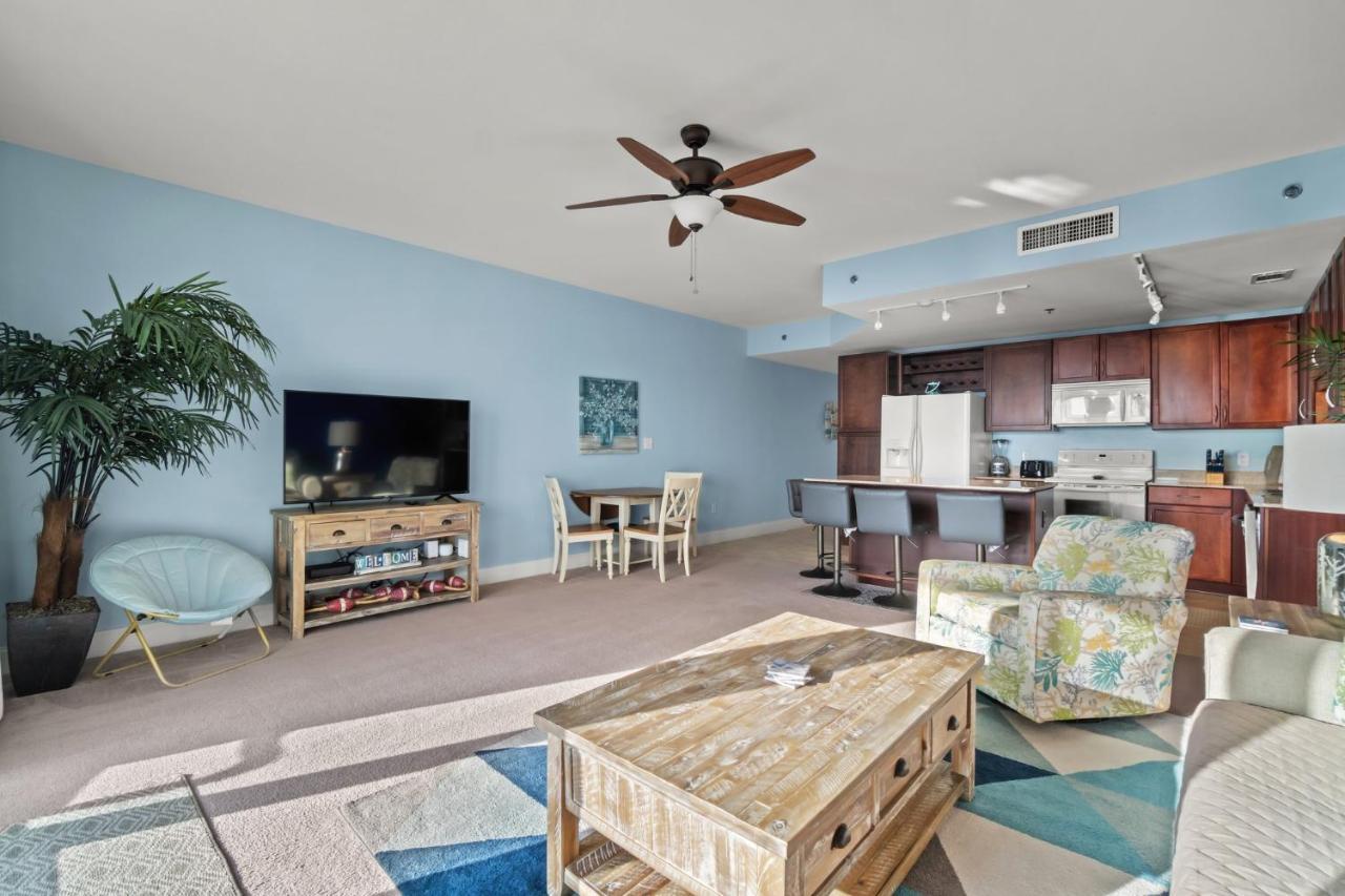 Holiday home Breeze At Laketown Wharf #1205 By Nautical Properties Vacation