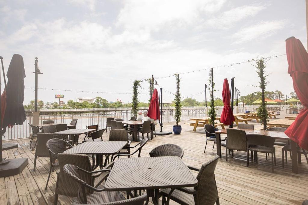 Breeze At Laketown Wharf #1205 By Nautical Properties Vacation Holiday home *