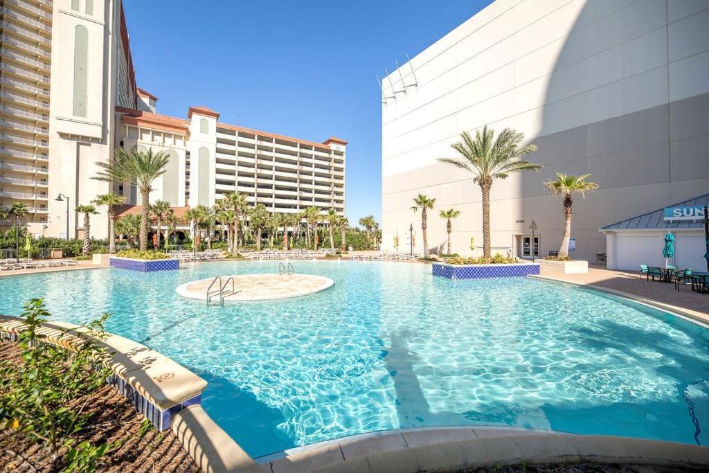 Breeze At Laketown Wharf #1205 By Nautical Properties Vacation